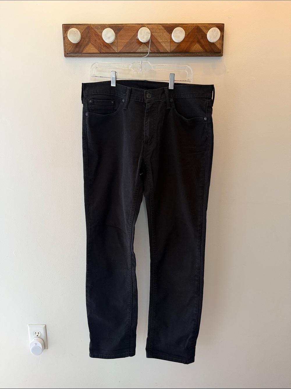 Levi's 541 Men's Slim Straight Black Jeans